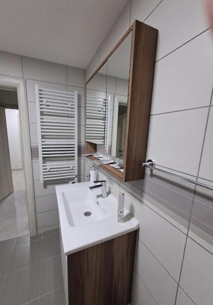 Ivan'S Guesthouse Парасин Экстерьер фото